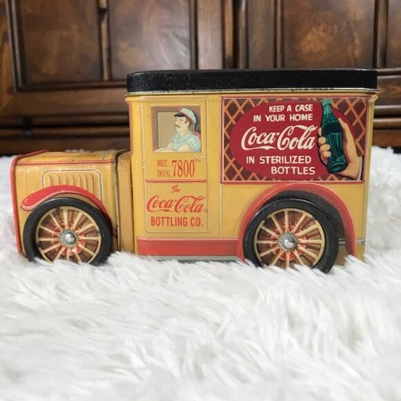 Set of 2 Vintage Coca-Cola Multi-Compartment Delivery Truck Tins Rotating Wheels - Picture 10 of 16